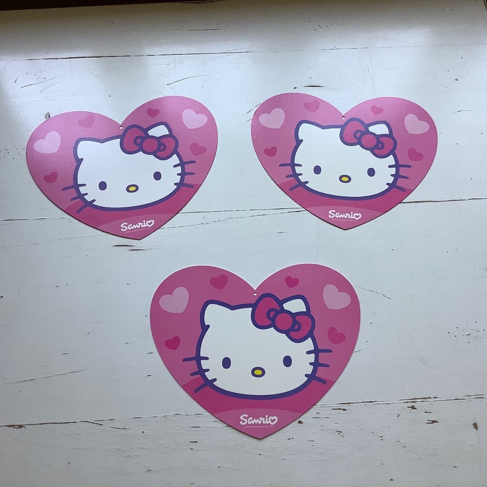 Vintage Sanrio Hello Kitty ❤️ Heart cardboard cut outs